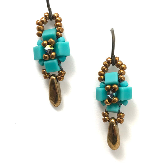 Turquoisey Square with Drop
